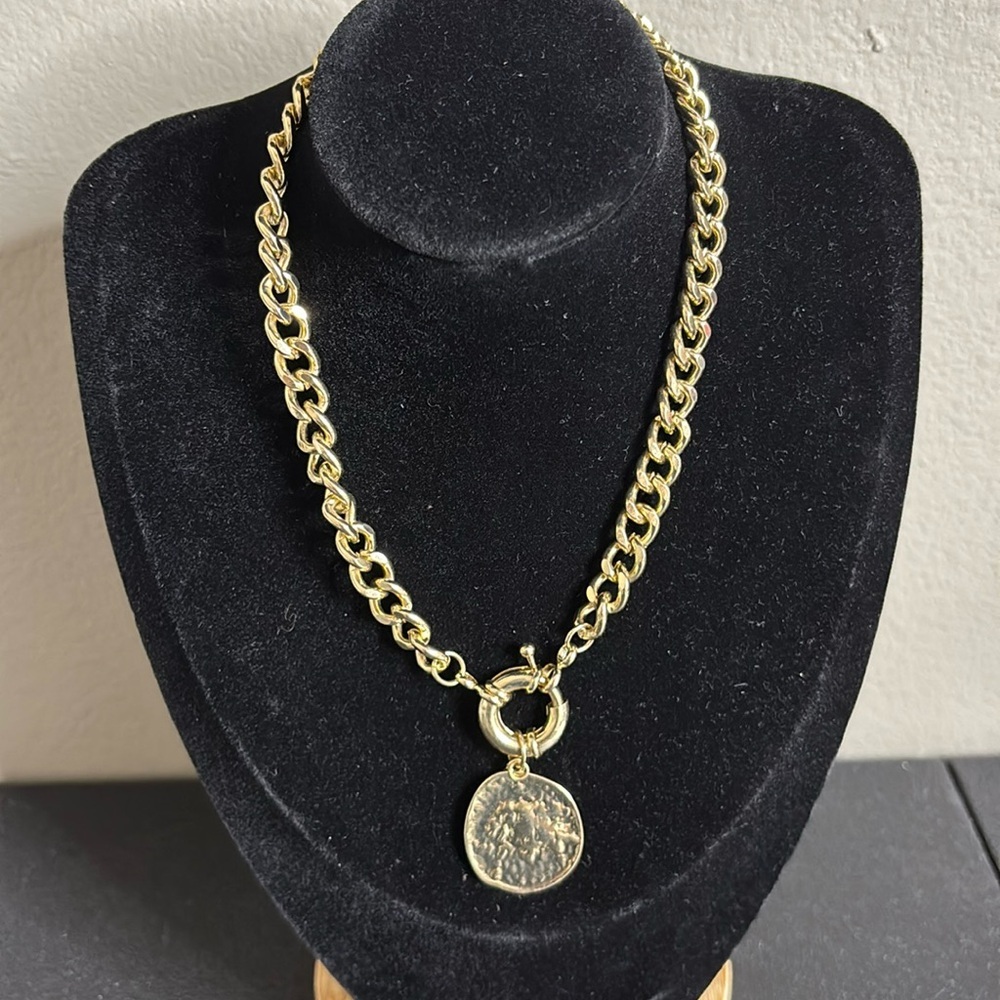 Revolve 8 Other Reasons Maddison Necklace in Gold Chain Collar Choker​​